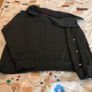 Jennifer Lopez off the shoulder sweater never worn